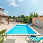 Anzici I Сasa de vacaciones