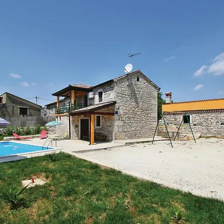 Fantastisches Haus Mit 2 Schlafzimmern * Višnjan